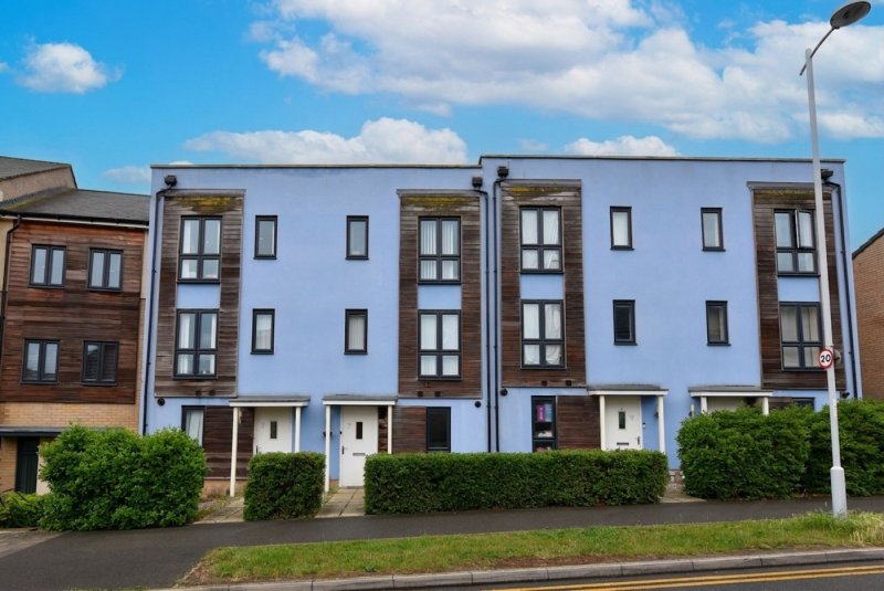 4 bedroom house in Dramsell Rise, St. Neots
