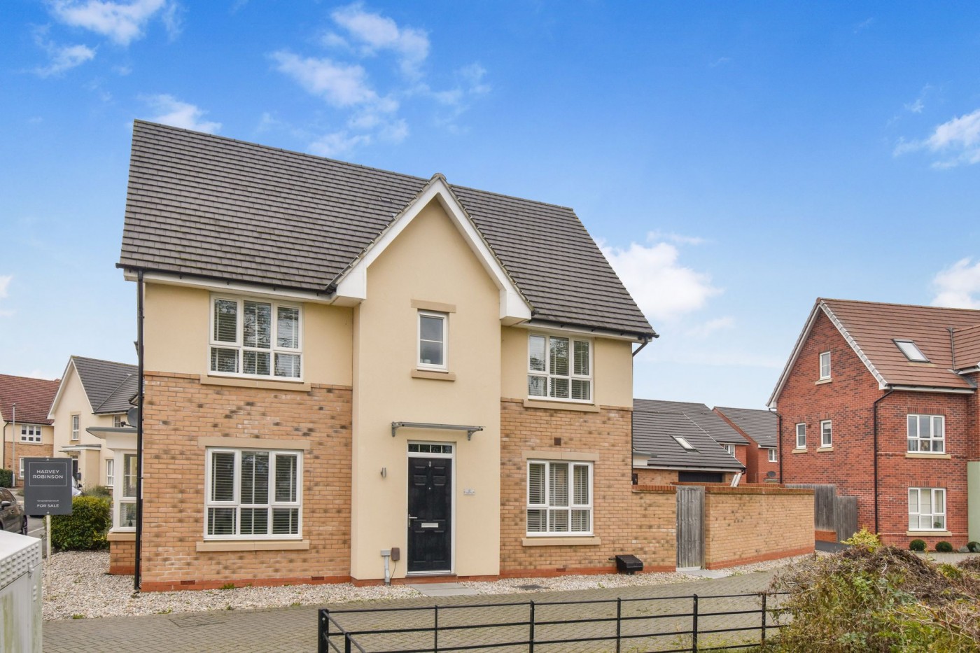 3 bedroom house in Knights Way, St. Ives