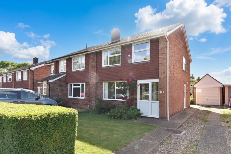 3 bedroom house in Burstellars, St. Ives