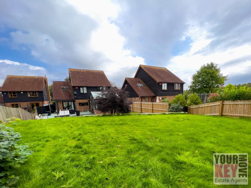 4 bedroom house in The Paddocks, Densole Lane, Folkestone, Kent CT18 7BL