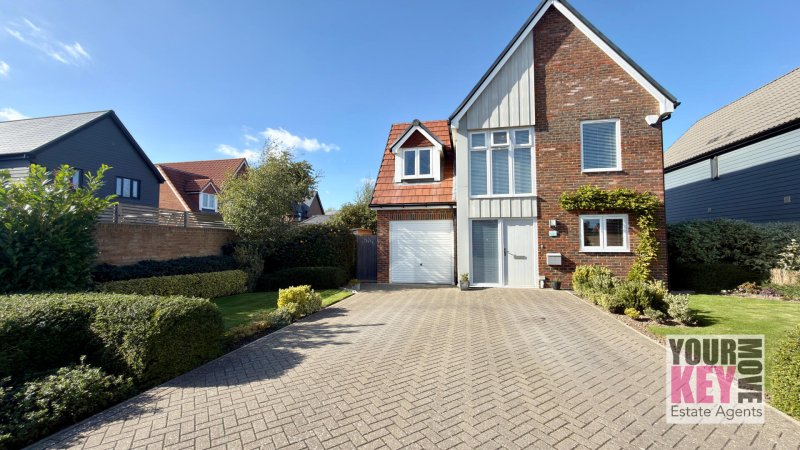 3 bedroom house in Crispin Close, New Romney, Kent TN28 8FT