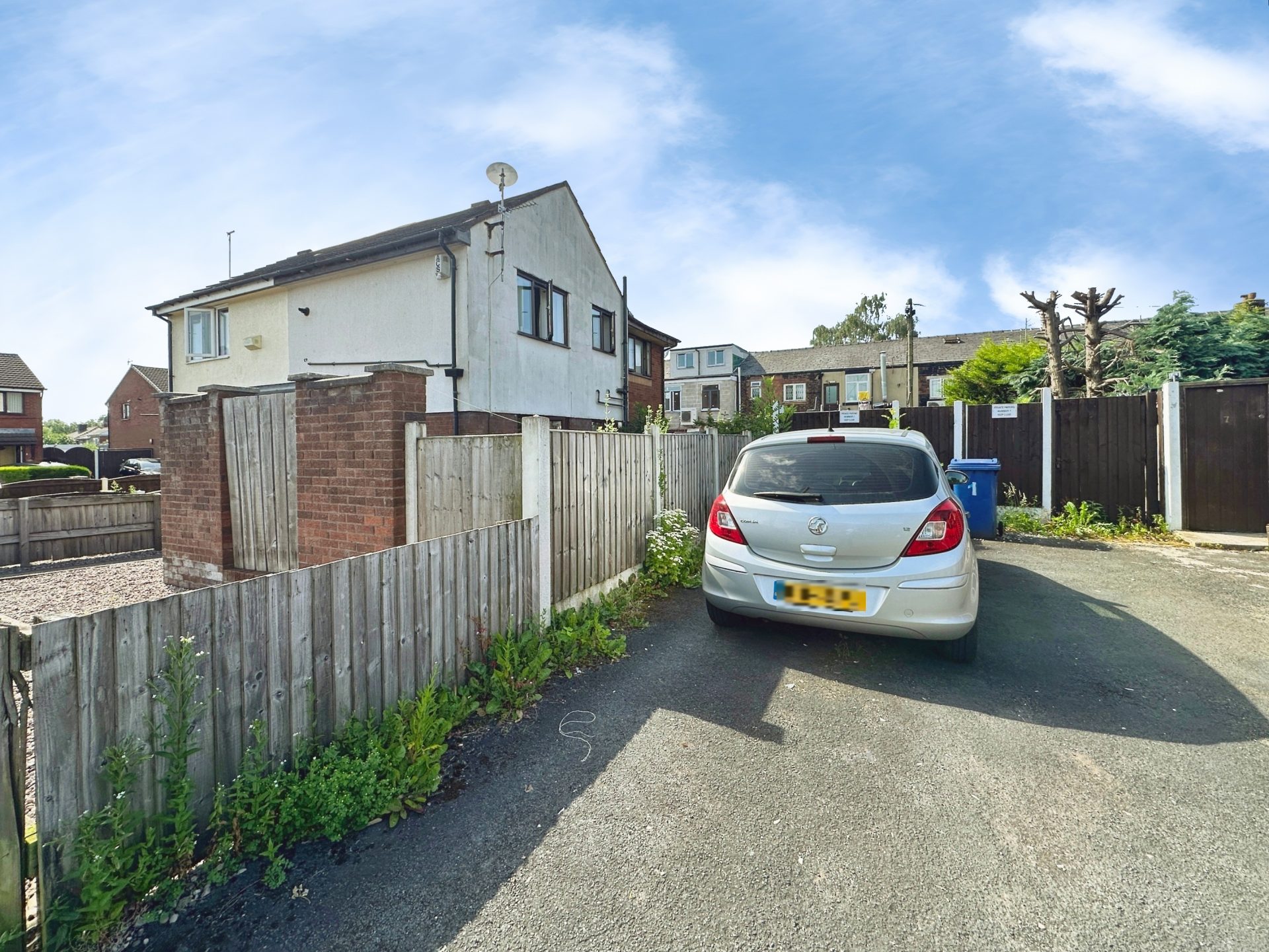 Barrett Court, Bury