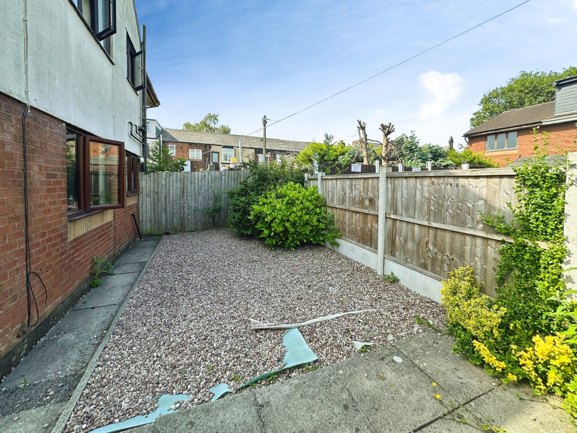 Barrett Court, Bury