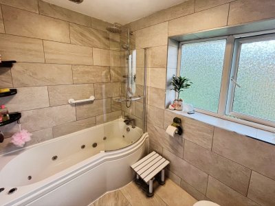 Photo 9