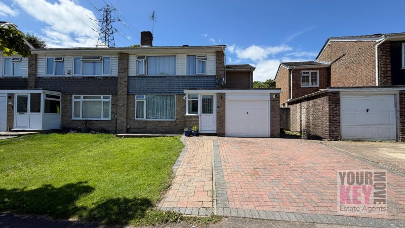 4 bedroom house in Enbrook Valley Folkestone Kent CT20 3PS