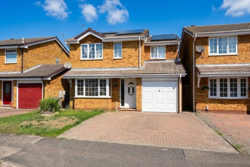 4 bedroom house in Thirlmere, Huntingdon