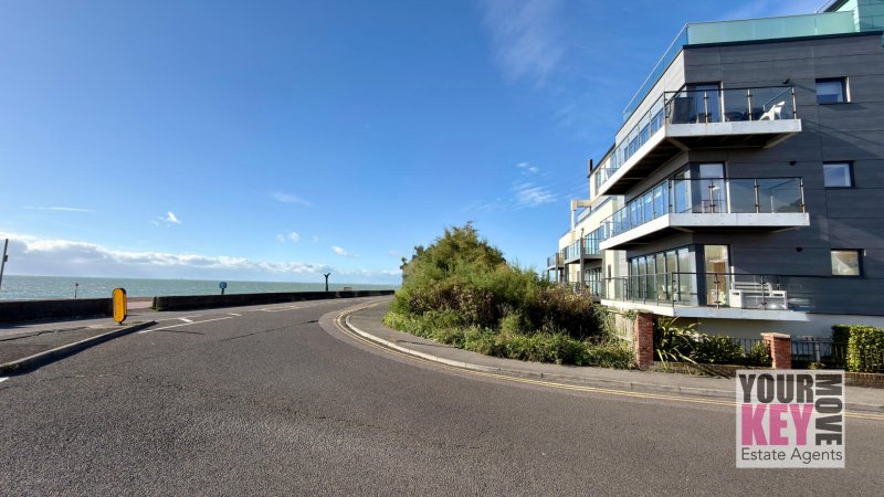 2 bedroom house in Olivia Court, Hythe, Kent CT21 5FD