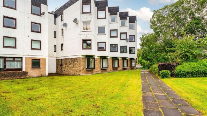 2 bedroom house in Flat 6 , Cadzow House, The Furlongs, Hamilton