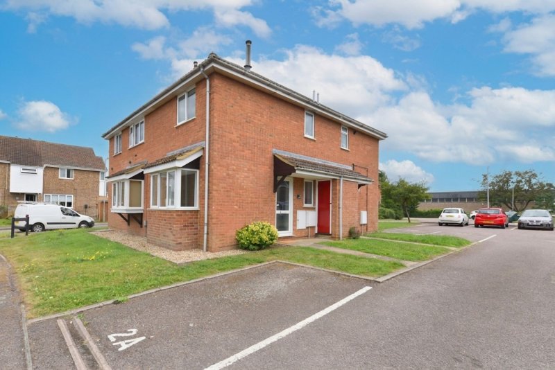 1 bedroom cluster house in Avocet Close, Biggleswade