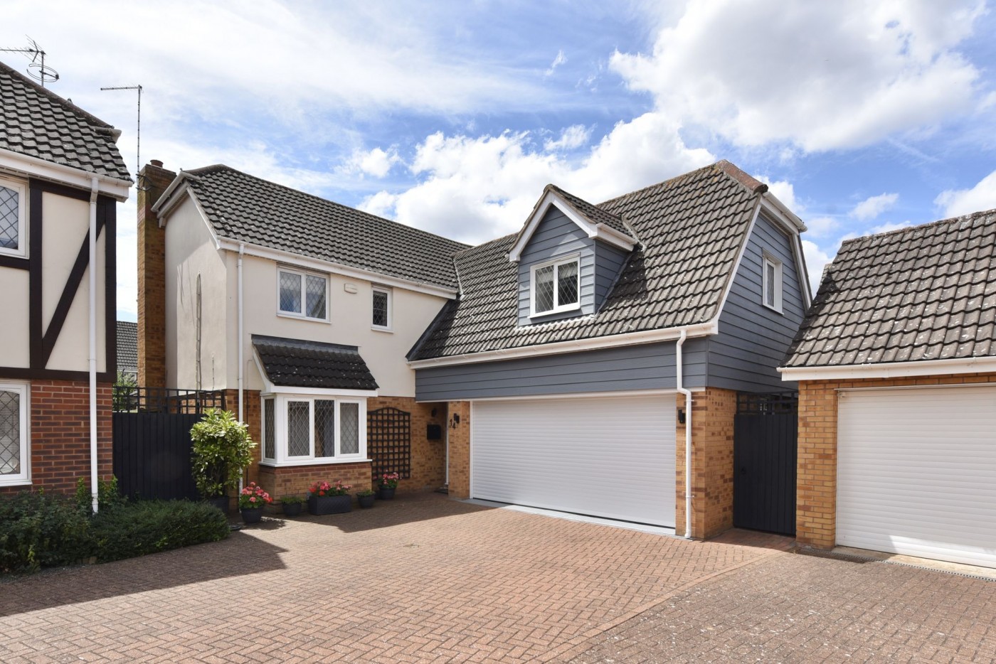 5 bedroom house in Hatley Close, St. Neots