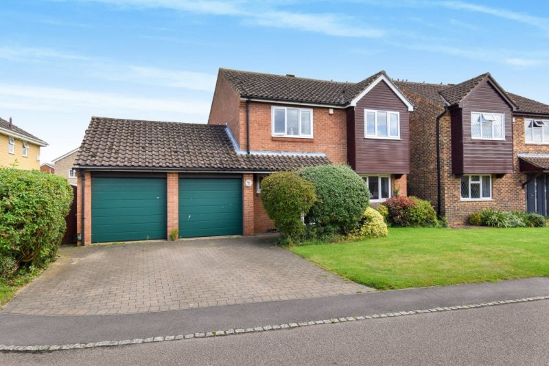 4 bedroom house in Dene Way, Upper Caldecote
