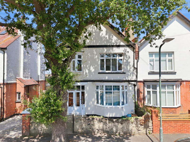 Eastwood Lane South, Westcliff-on-sea, SS0 9