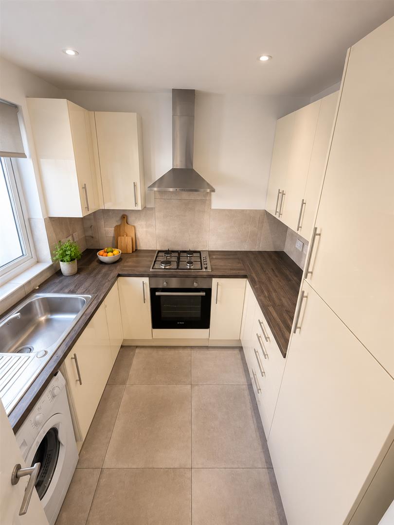 2 bedroom Flat - Ballards Lane