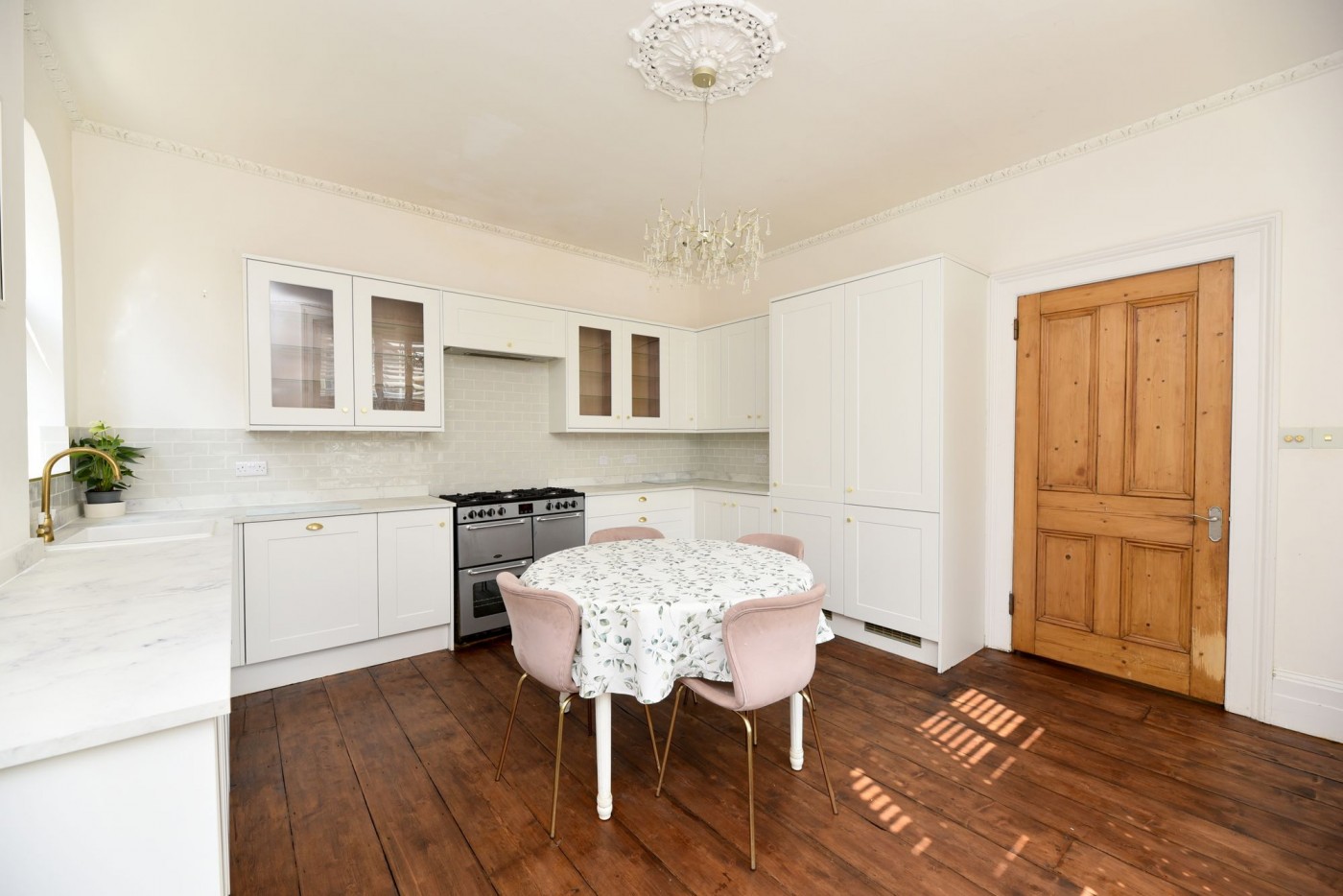 4 bedroom house in London Road, Biggleswade