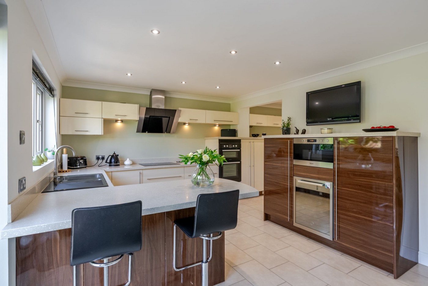 5 bedroom house in The Waterhaven, Earith