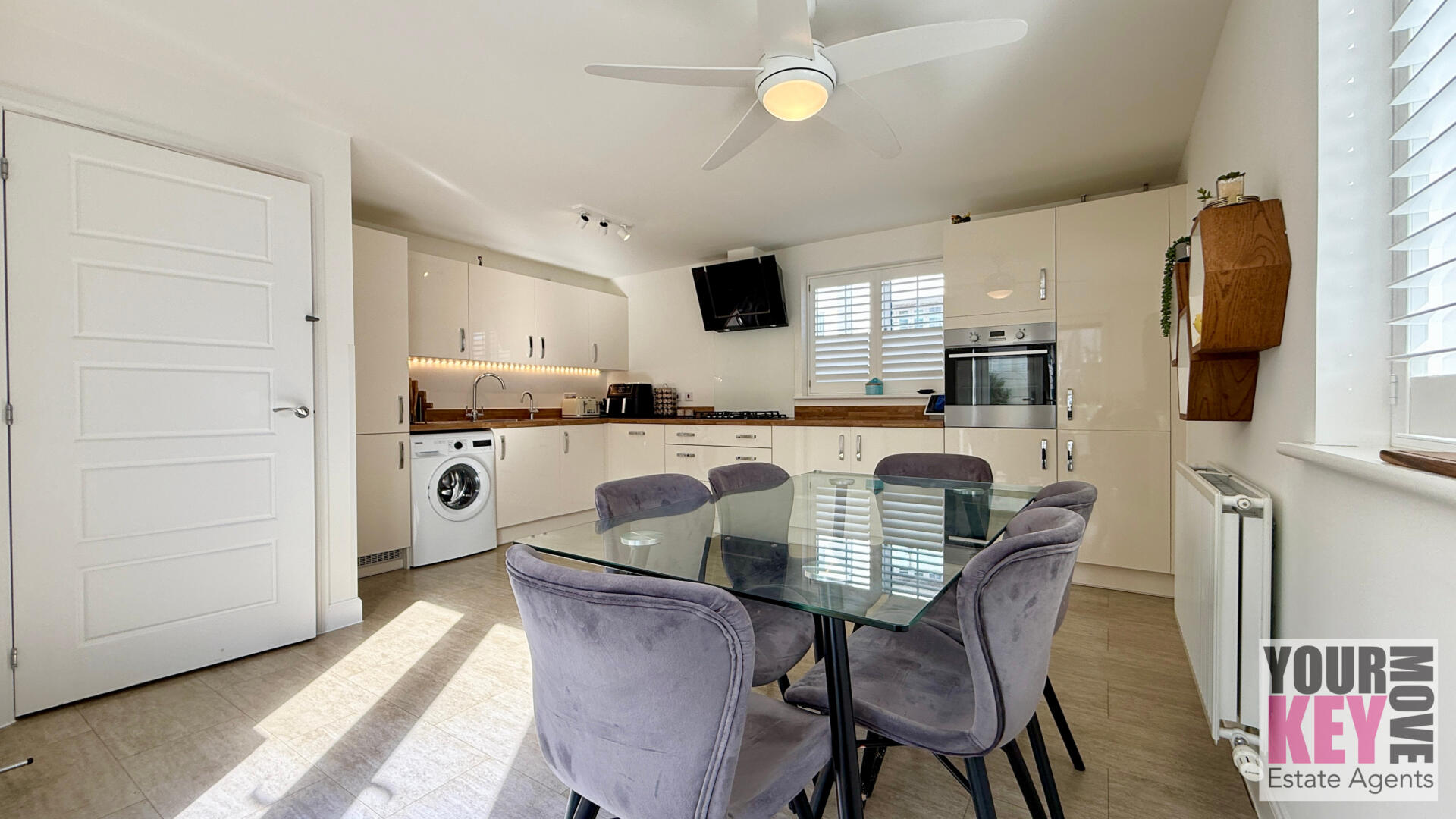 4 bedroom house in Castle View, Hythe, Kent CT21 4BF