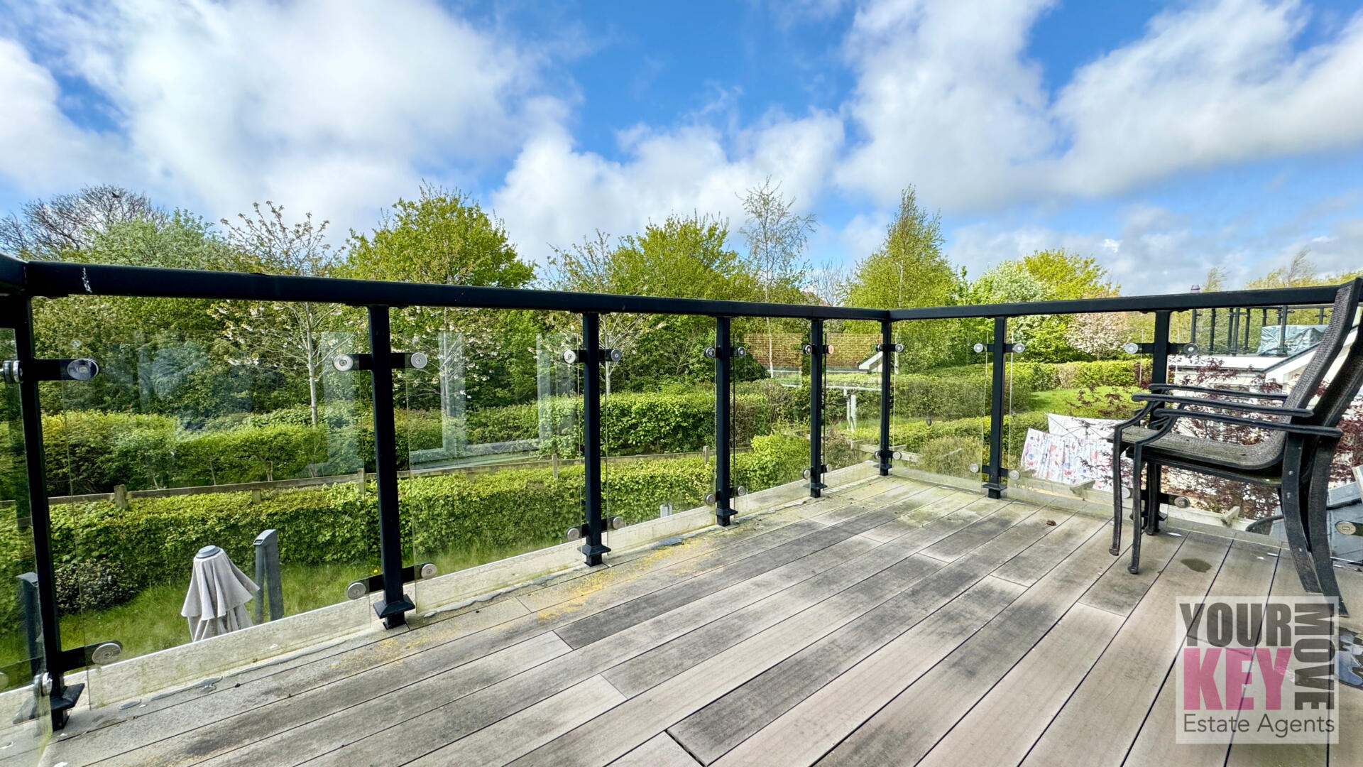 3 bedroom house in Hornbeam Way, Hawkinge, Folkestone, Kent CT18 7SZ