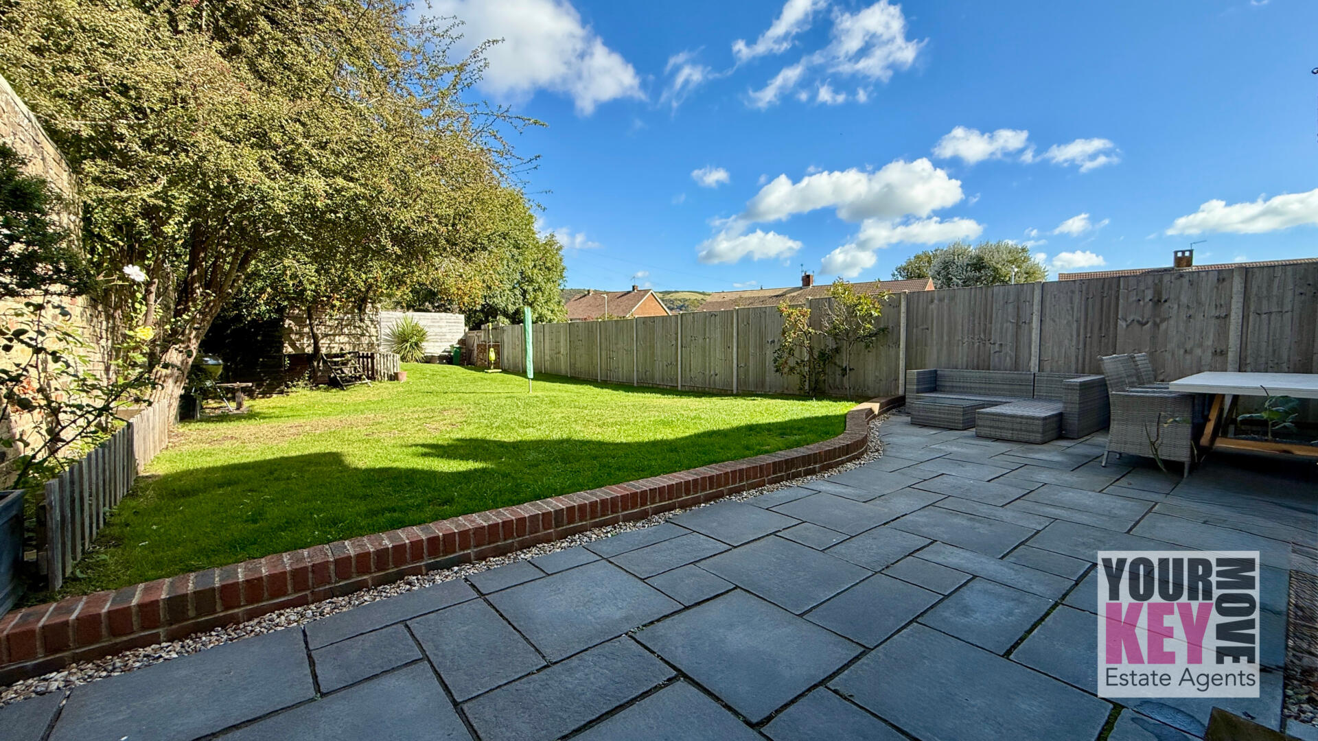 3 bedroom house in Alder Road, Folkestone, Kent CT19 5BZ