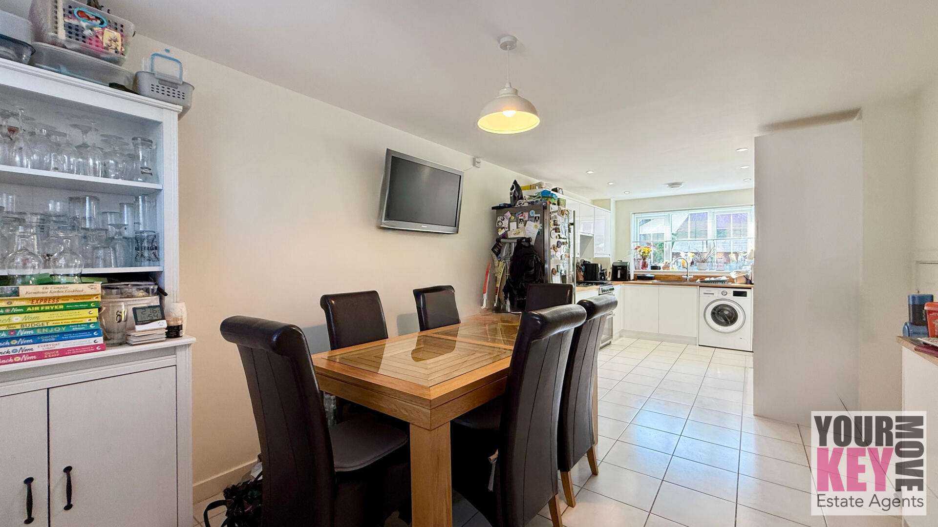 4 bedroom house in Campbell Road, Hawkinge, Folkestone, Kent CT18 7TL