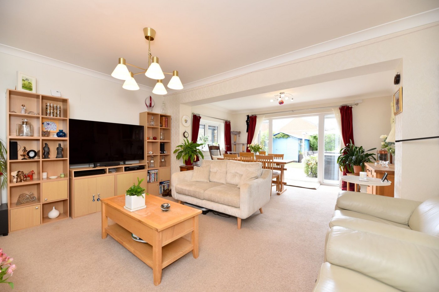 3 bedroom house in Stratton Way, Biggleswade
