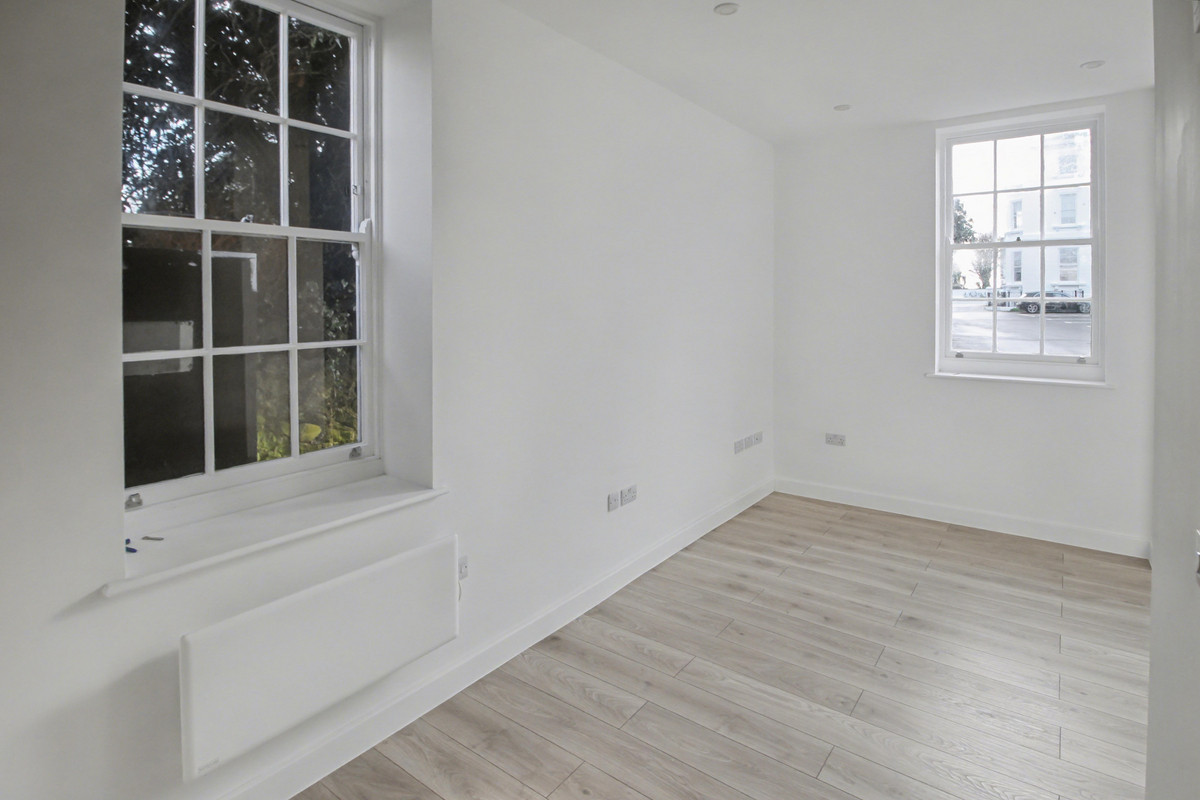1 bedroom House - 1A Hartington Place, Eastbourne, BN21