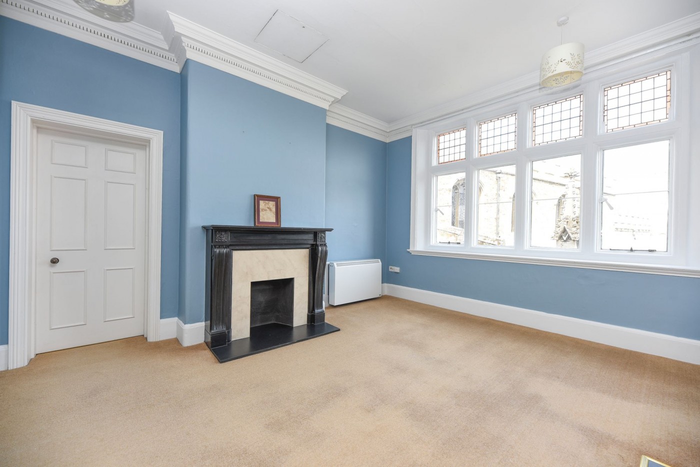 2 bedroom flat in George Street, Walden House George Street