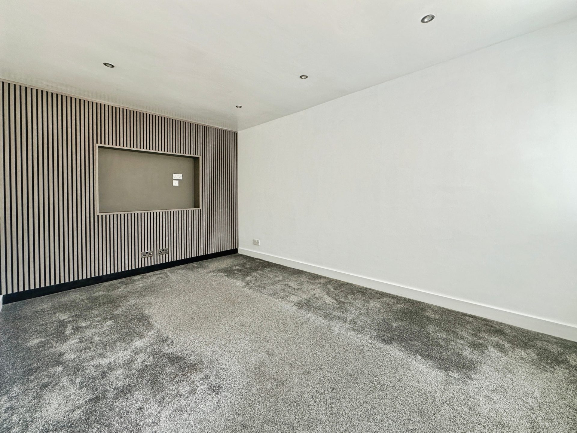 Tintern Avenue, Whitefield