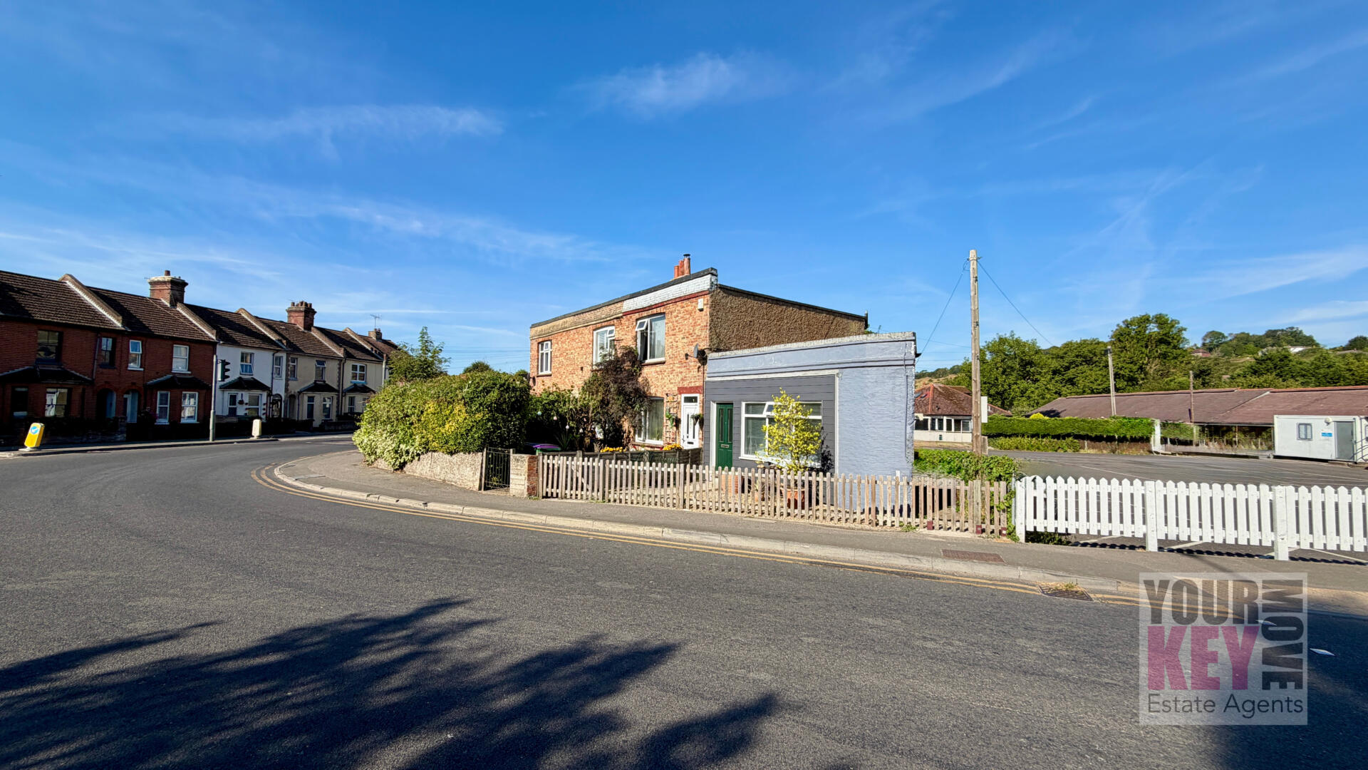 2 bedroom house in Thirlestane, Dymchurch Road, Hythe, Kent, CT21 6LB