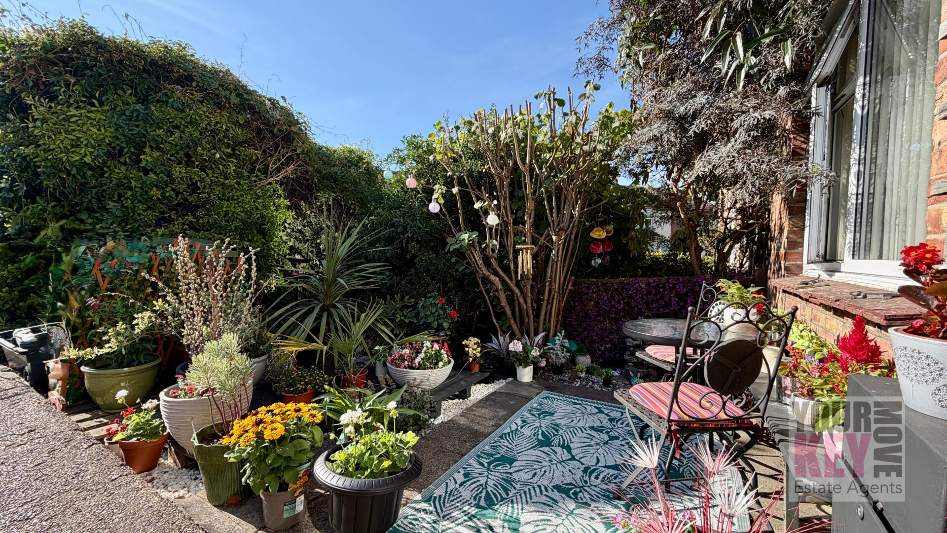2 bedroom house in Thirlestane, Dymchurch Road, Hythe, Kent, CT21 6LB