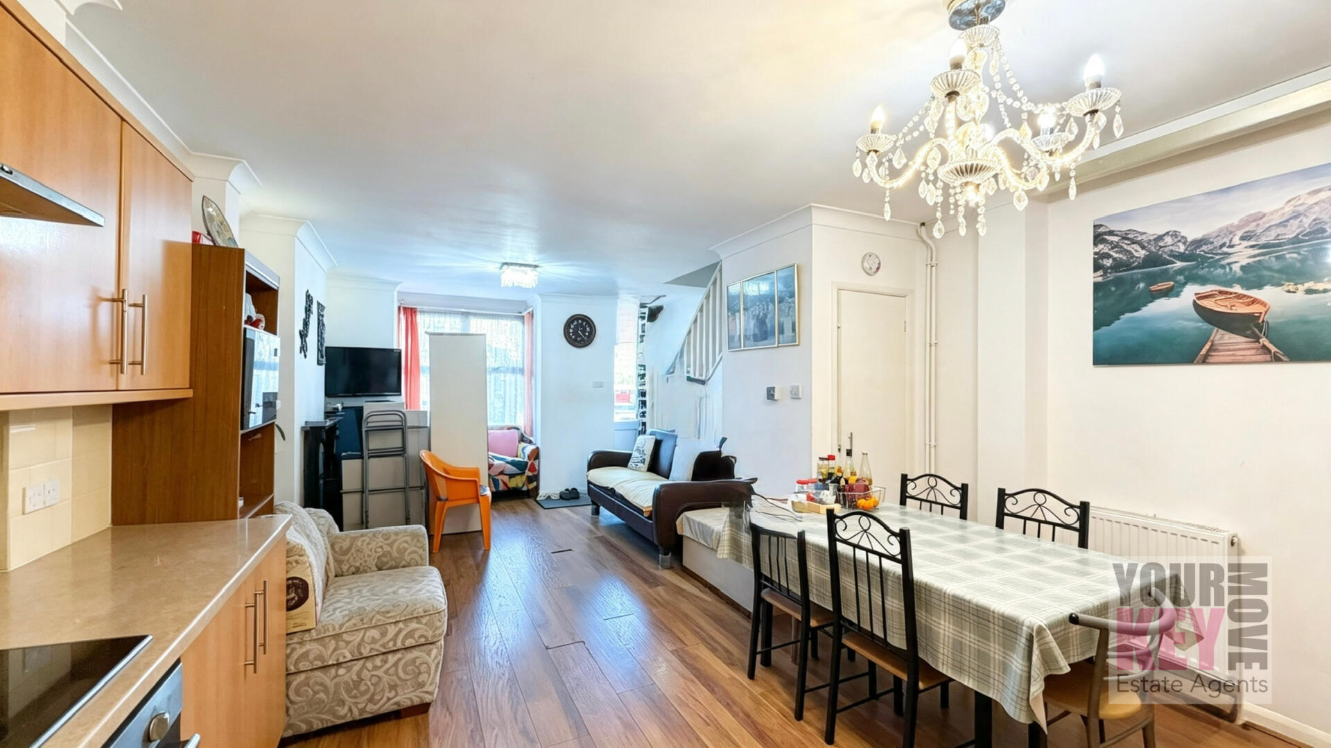 3 bedroom house in Cheriton Road, Folkestone, Kent, CT19 4AZ