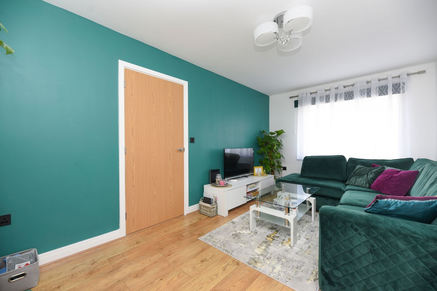 3 bedroom house in Barleyfield Way, Huntingdon