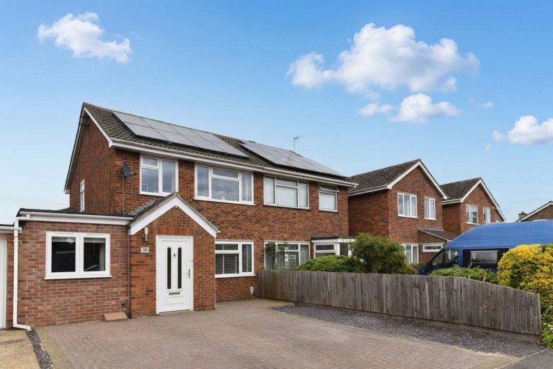 3 bedroom house in Locksgate, Somersham