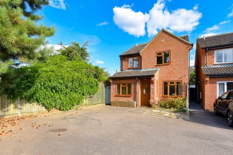 3 bedroom house in Jubilee Gardens, Biggleswade