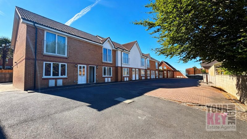 1 bedroom house in Memorial Mews, Hawkinge, Folkestone, Kent CT18 7RQ