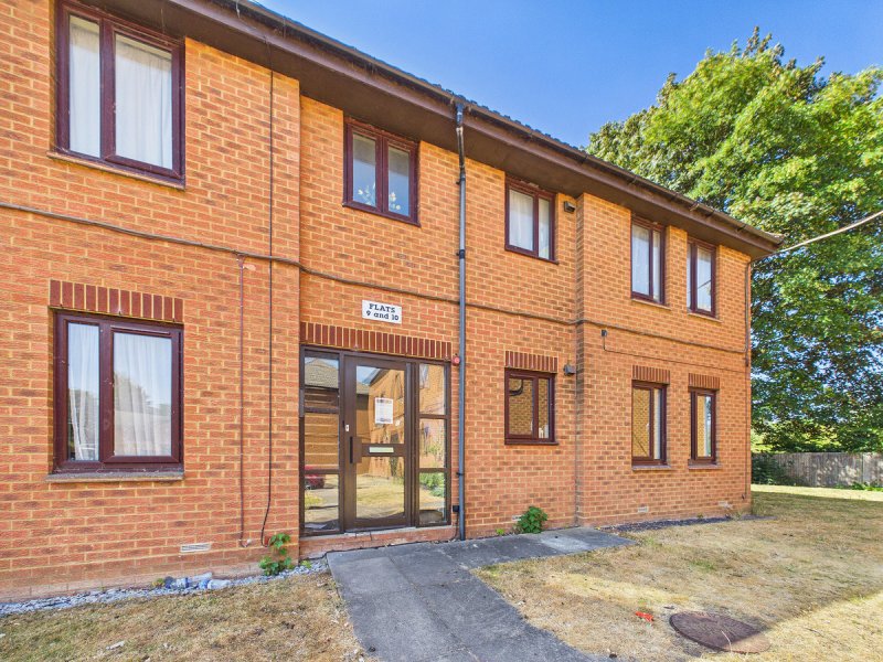 1 bedroom House - Cavalier Close, Luton, LU3