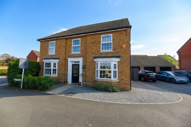 4 bedroom house in Searby Place, Warboys