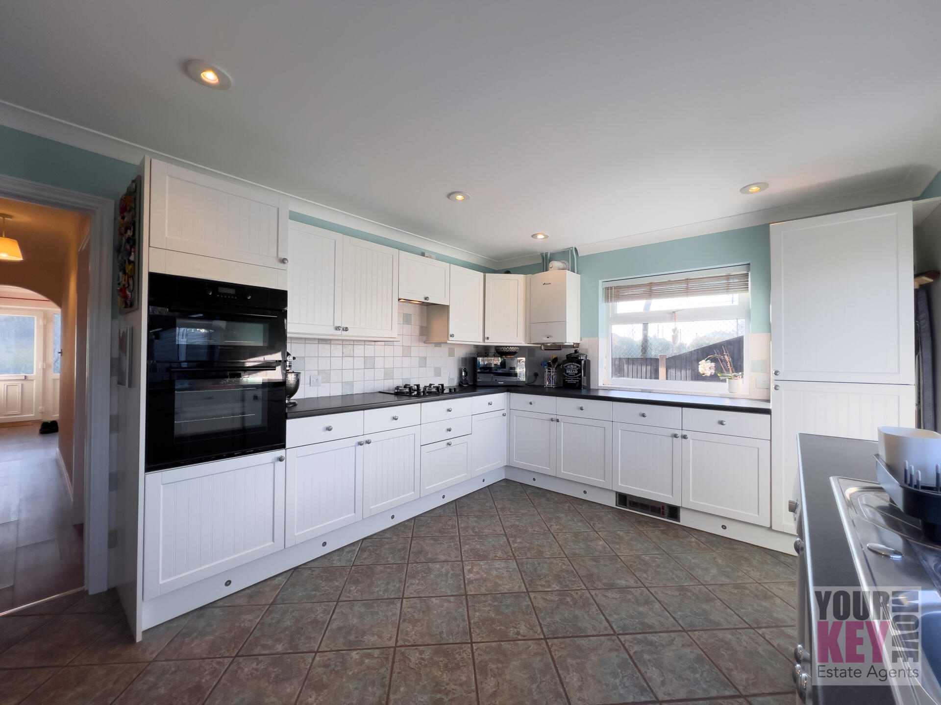 3 bedroom house in Courtenay Road, Dunkirk, Faversham, Kent ME13 9LH