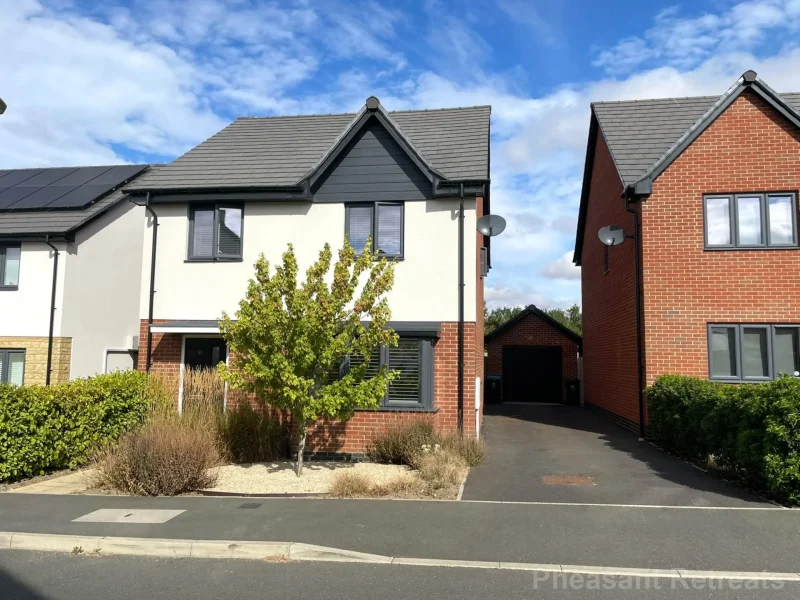 Millett Way, Witney