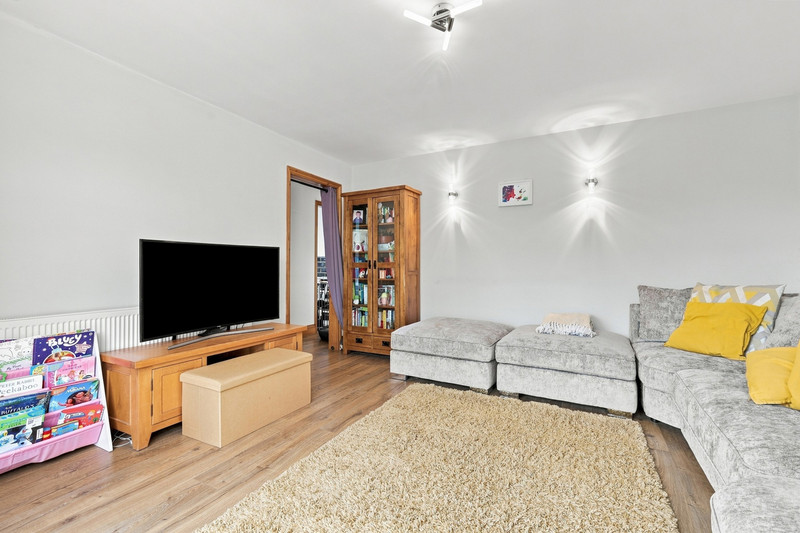 St. Lawrence Gardens, Leigh-on-sea, SS9 5