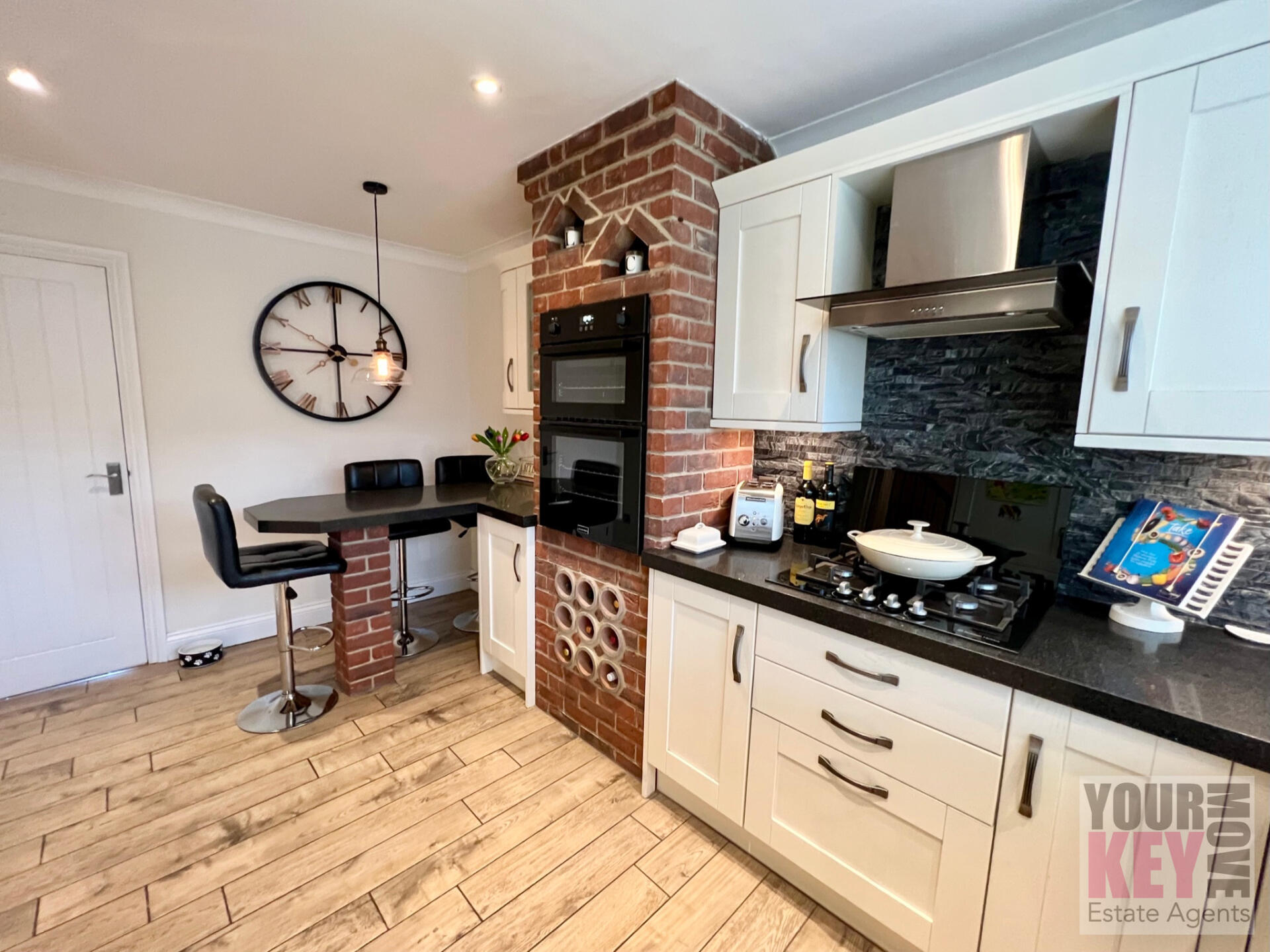 3 bedroom house in Lynwood, Folkestone, Kent CT19 5DD