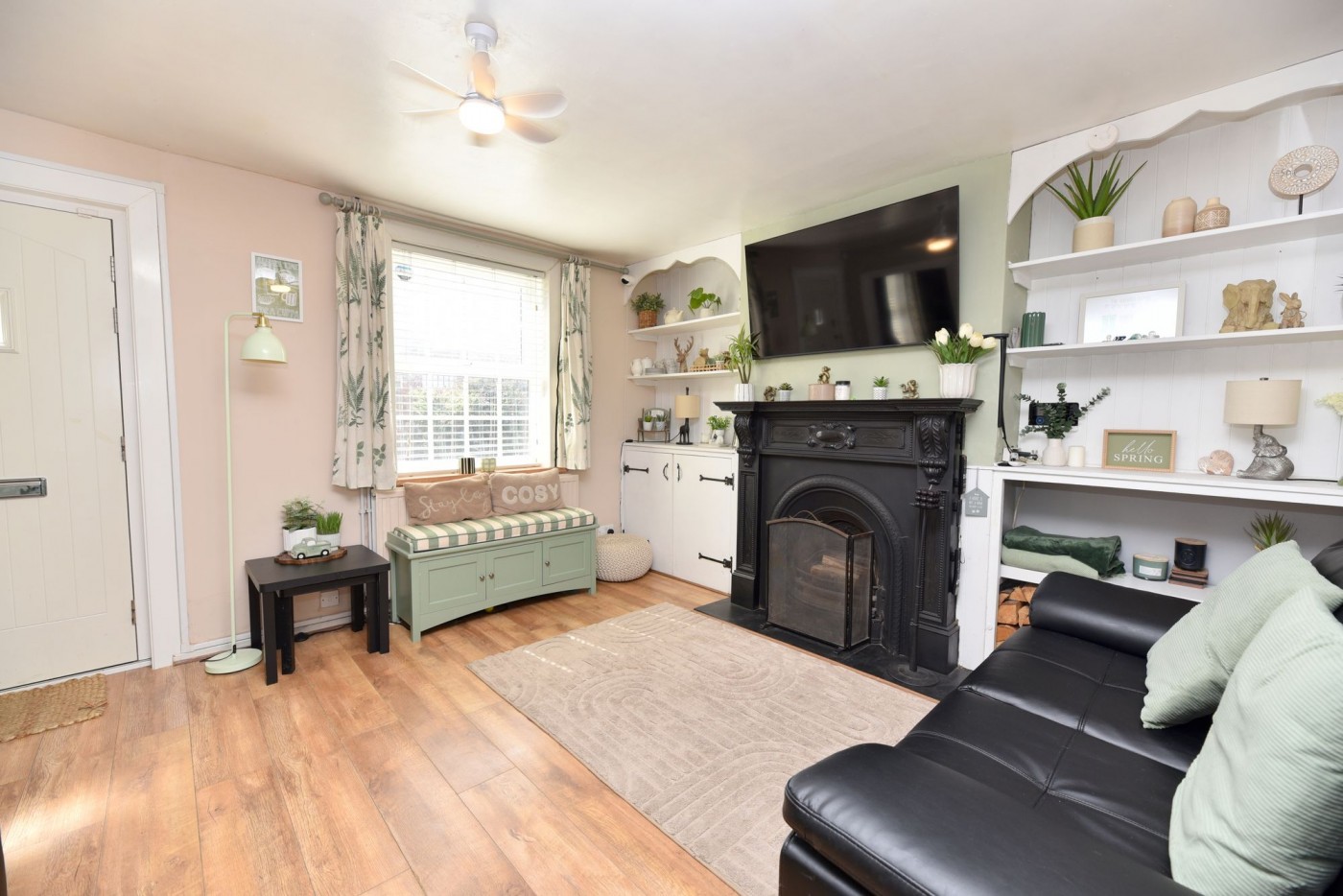 3 bedroom house in Shortmead Street, Biggleswade