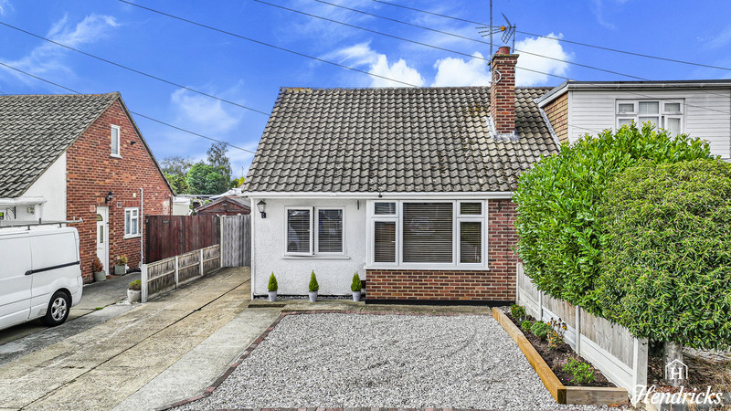 Nutcombe Crescent, Rochford, SS4 1