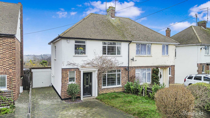 Pine Close, Leigh-on-sea, SS9 4