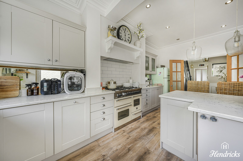 Westminster Drive, Westcliff-on-sea, SS0 9