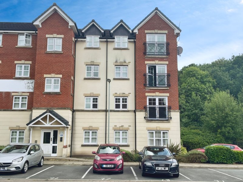 Astley Brook Close, Astley Bridge | NO ONWARD CHAIN