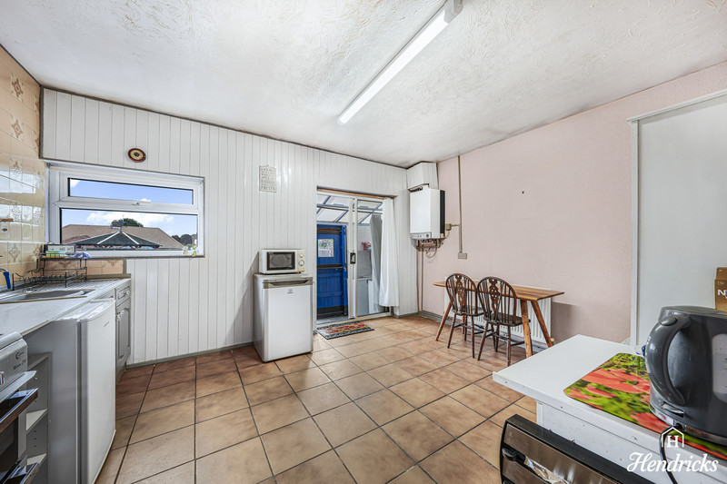 Highwood Close, Leigh-on-sea, SS9 4