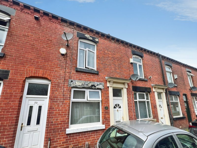 Lilly Street, Heaton