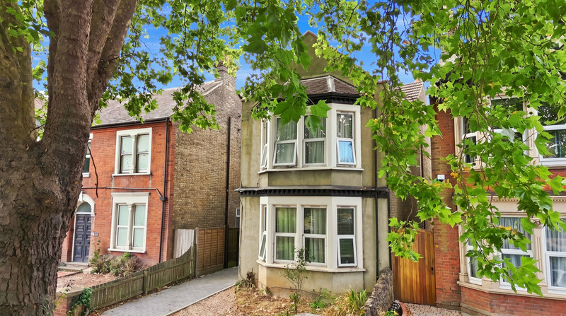 Victoria Avenue, Southend-on-sea, SS2 6