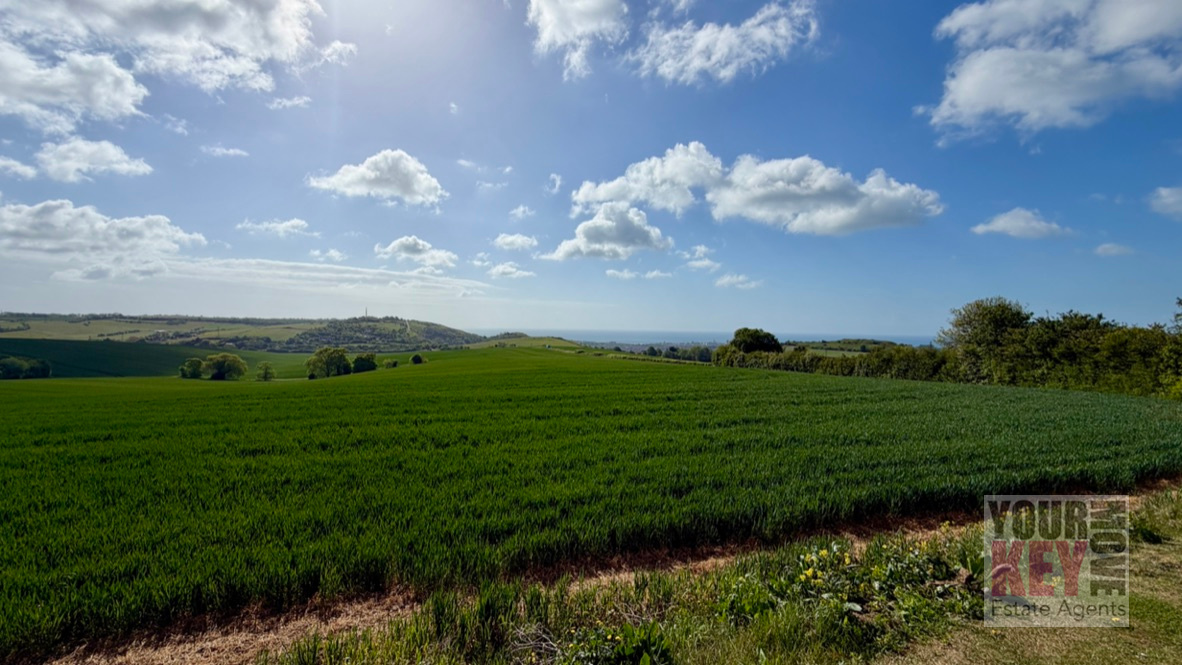 4 bedroom house in Gibraltar Lane, Hawkinge, Folkestone, Kent CT18 7AE