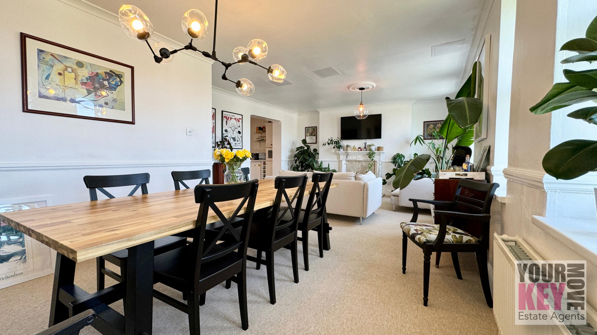 2 bedroom house in Clifton Gardens, Folkestone, Kent CT20 2EF